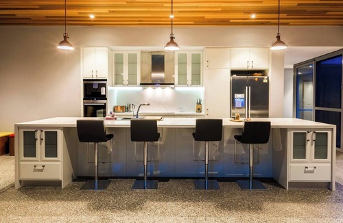 Dunsborough House | Maybrook Minutes from Meelup Beaches and Dining