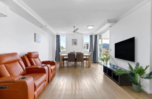 Cairns Central Business District Apartment | McLeod Escape - Central Base by Markets & Waterfront - Two Connecting Units