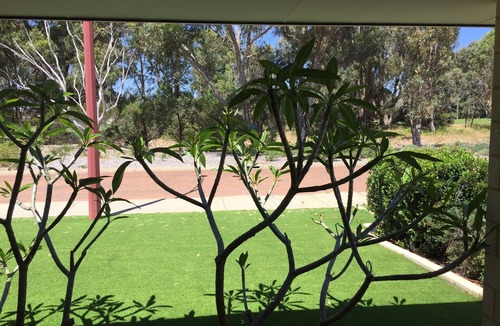 Meadow Springs House | Meadow Springs - Modern & Stylish in Mandurah