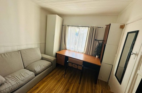 South Melbourne House | Melb Beach shack-4bed-2baths. 2km CBD