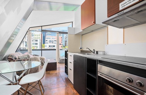 Melbourne Central Business District Apartment | Melb suite zen garden A0 F1