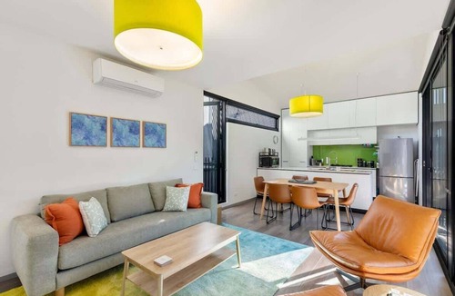 Richmond North Apartment | Melbourne getaway in central Richmond