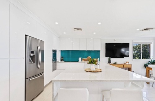 Corlette House | Memories on the Beachfront
