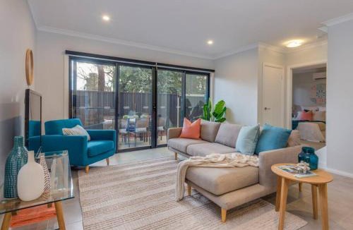 Wangaratta House | Merchants Court Central 3 bedroom townhouse