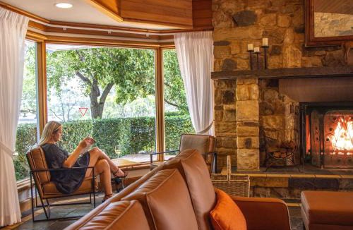 Pokolbin Hotel | Mercure Hunter Valley Gardens