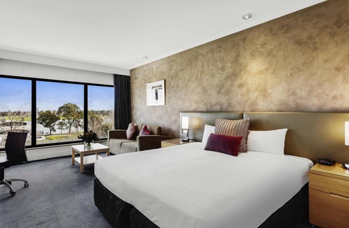 Melbourne Hotel | Mercure Melbourne Albert Park