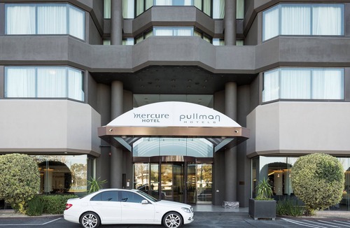 Melbourne Hotel | Mercure Melbourne Albert Park