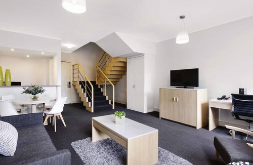 Melbourne Hotel | Mercure Melbourne Albert Park