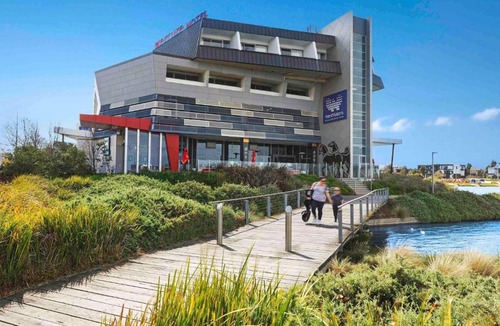 Caroline Springs Hotel | Mercure Melbourne Caroline Springs