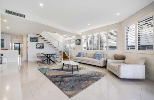 Alexandra Headland Resort | Meridian Alex Beach Apartments