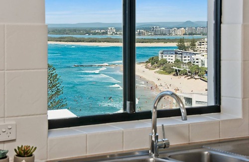Kings Beach Apartment | Meridian Unit 19 Kings Beach QLD