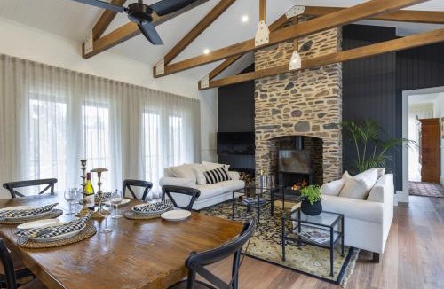 Currency Creek House | Merilli1885 - Luxury Tranquil Adult Escape