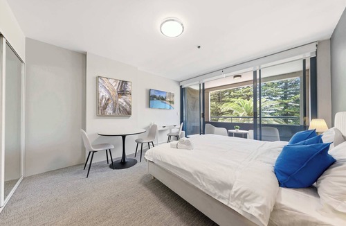 Cronulla Apartment | MetaWise BNB Modern Studio in Central Cronulla 2