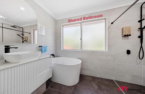 Castle Hill House | MetaWise Cozy Family Room4 in Shared Home Free Parking