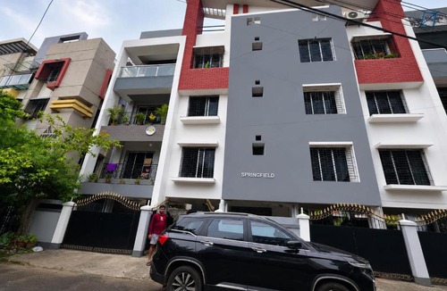 Kolkata Apartment | Metro Stay