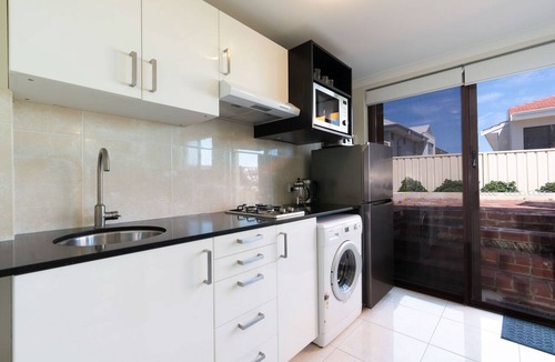 Trigg Apartment | Mettam's Magic @ Trigg Beach Studio