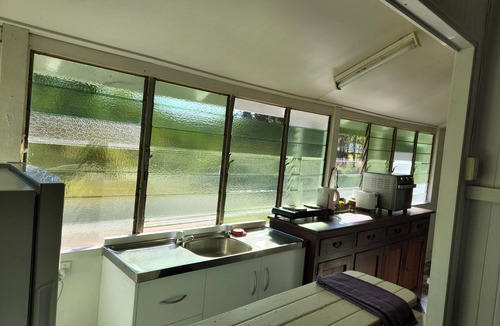 Mount Morgan Cabin | Meyenburg Unit 3, Fully self-contained private 1 bdrm unit, 1Db, 1 Ksb, 2 Sb's