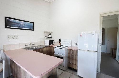 Merimbula Apartment | Micks Budget Accommodation on Fishpen