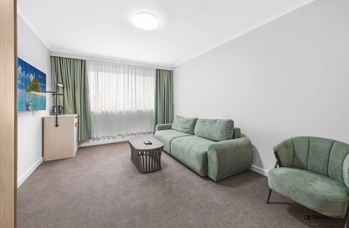Warrnambool Hotel | Mid City Warrnambool
