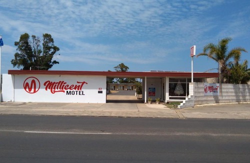 Mount Muirhead Hotel | Millicent Motel