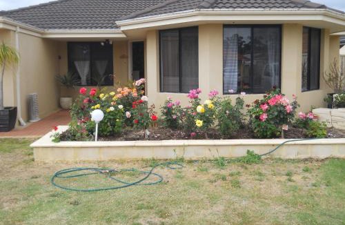 Wattle Grove House | Mimi's House