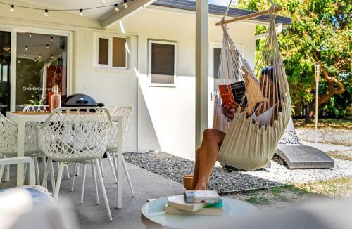 Holloways Beach House | Mimpi Tropics Retreat, Holloways Beach