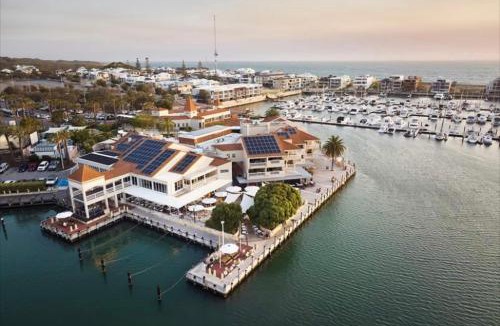Mindarie Apartment | Mindarie beachside studio