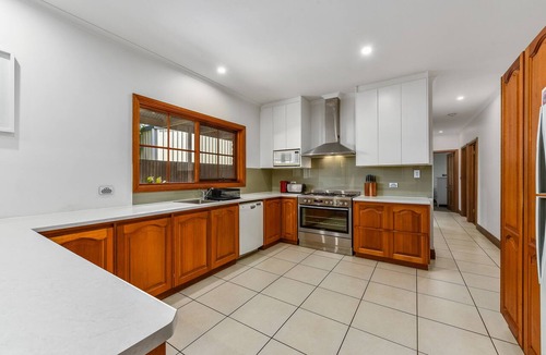 Waterhouse House | Mira Mara - 100m to Hooper's Beach - Pets Welcome - Outside Only