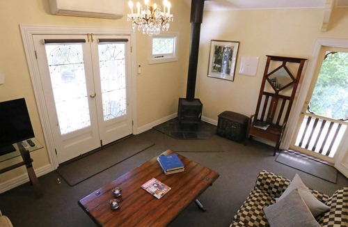 Woodend Cottage | Mirkwood Forest Spa Cottage - Garden Guesthouse