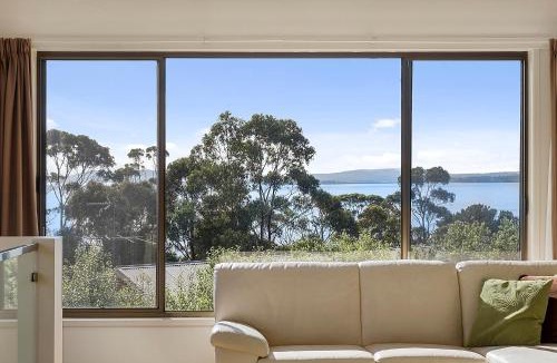 Blackmans Bay House | Mirramar House