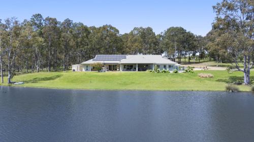 Pokolbin House | Mistletoe Lakehouse