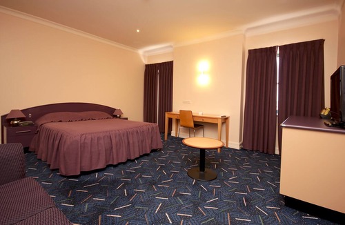 Bairnsdale Hotel | Mitchell River Tavern