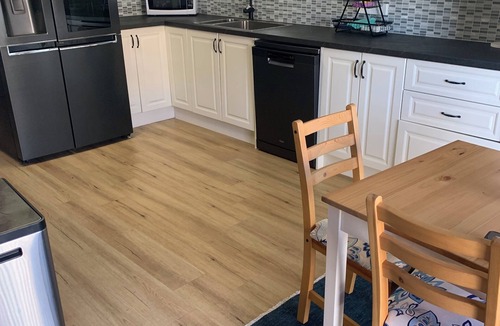 Spalding House | Mitchell’s Haven - Home away from home! nFamily/Group and fur babies welcome!