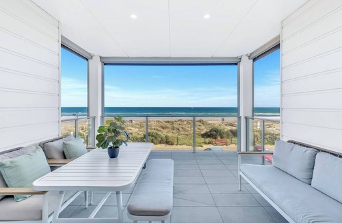 Moana Apartment | Moana Wave A Marvellous Beachfront Residence