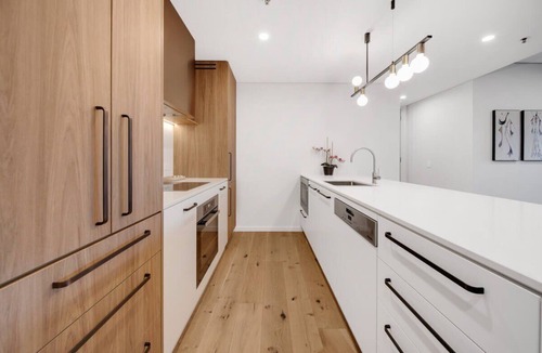 Manuka Apartment | Modern 2-Bed Apartment Near Local Shops