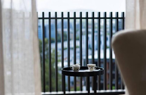 West End Apartment | Modern 2-Bedroom, 2-Bath Apt in West Village, West End Brisbane