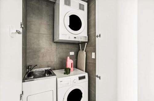 Marrickville Apartment | Modern 2BD in Trendy Inner West