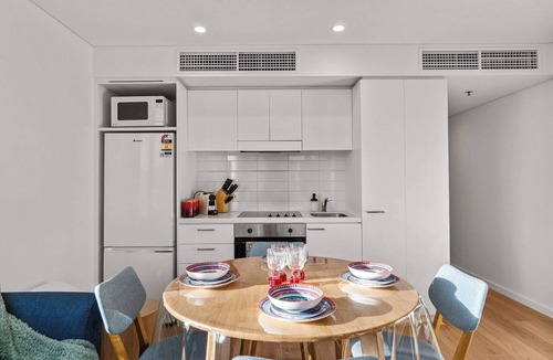 Adelaide Central Business District Apartment | Modern 2BR Apartment in Adelaide's Vibrant CBD