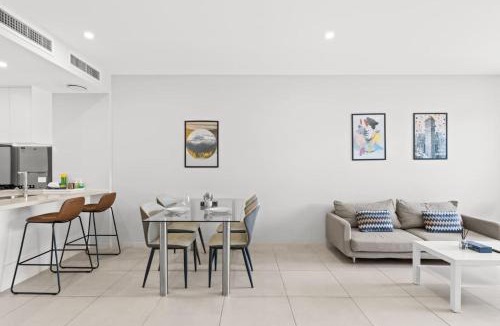 Macgregor Apartment | Modern 2BR Apartment Easy Access to Everywhere