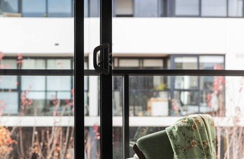 Abbotsford Apartment | Modern 2BR Apt by the Yarra River