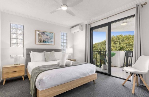New Farm Apartment | Modern 3-Bed Riverfront Apt w/Pool in New Farm