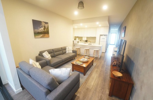 Cape Woolamai House | Modern 3-bedroom townhouse in central Cape Woolamai
