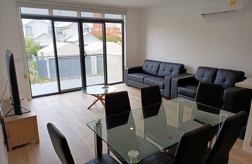 Ballarat East House | Modern 3 bedroom townhouse in Ballarat Central