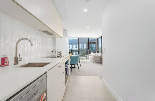 Phillip Apartment | Modern and Cozy 1-Bedroom Apartment in Phillip