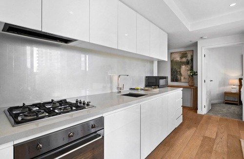 Southbank Apartment | Modern Apartment with Stunning Views in Southbank