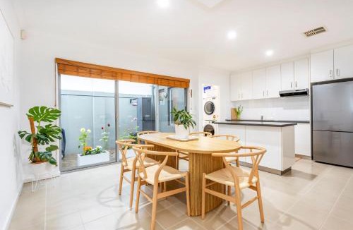 Applecross Villa | Modern Applecross Townhouse