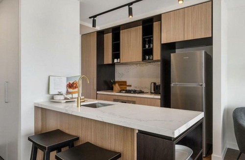 Brunswick Apartment | Modern Brunswick