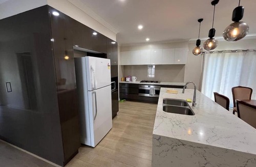 Burnside House | Modern Burnside Family Retreat in Modeina Estate