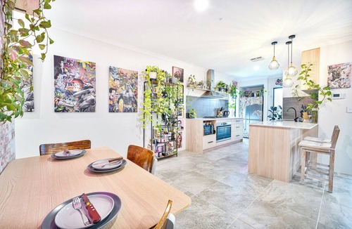 Beechboro House | Modern Cozy Room | Free Parking | Close to Airport