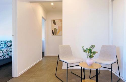 Charlemont House | Modern Geelong Escape with EV Charger - Geometry